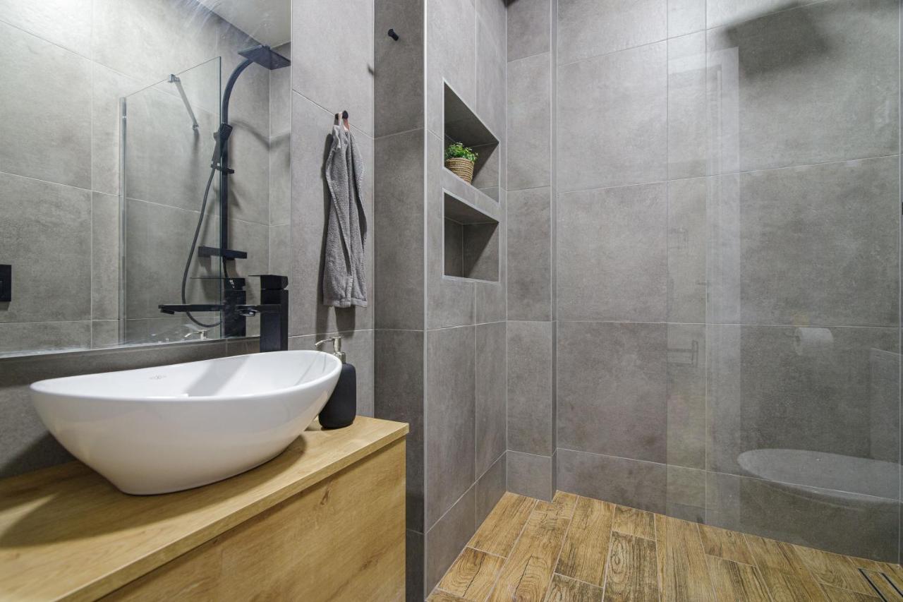 אוסטרבה Luxury Apartments Stud - Vb מראה חיצוני תמונה